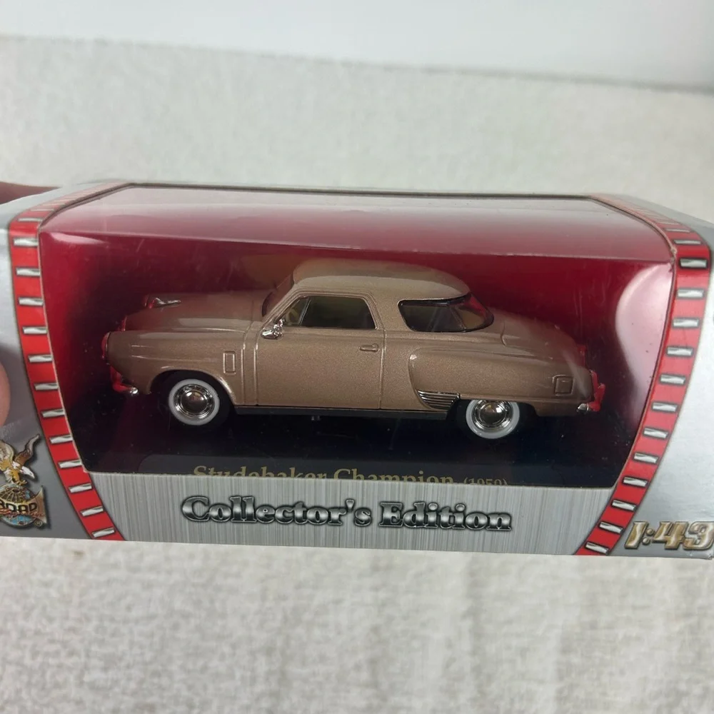 2 - NIB Road Signature Collection Studebakers (1950 Champion & 1958 Golden Hawk)